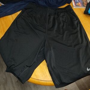 Nike Men's Black Sports Shorts Large